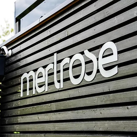 Merlrose *