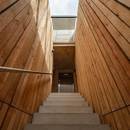 Merlrose 아파트 *